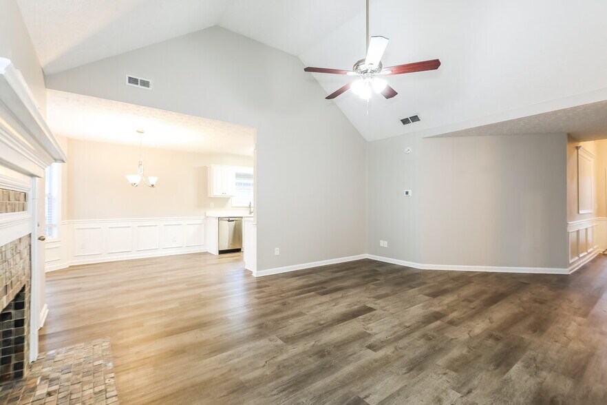 Building Photo - 125 Eastfield Ct