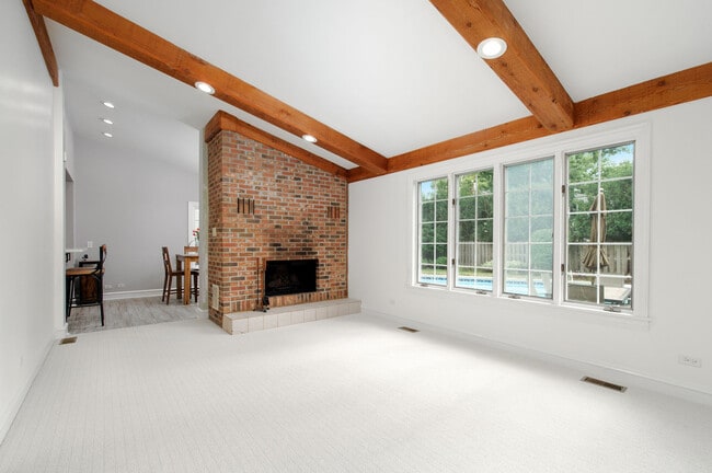 Building Photo - 9445 Avers Ave