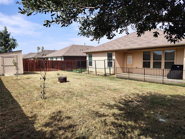 Building Photo - 423 Regatta Ln