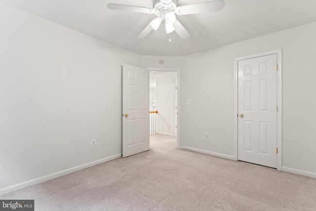 Building Photo - 10105 Cotter Ct