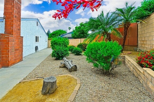 Building Photo - 13142 Reedley St