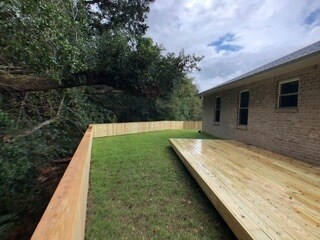 Building Photo - Just like New 3/2 - Custom Quality Constru...