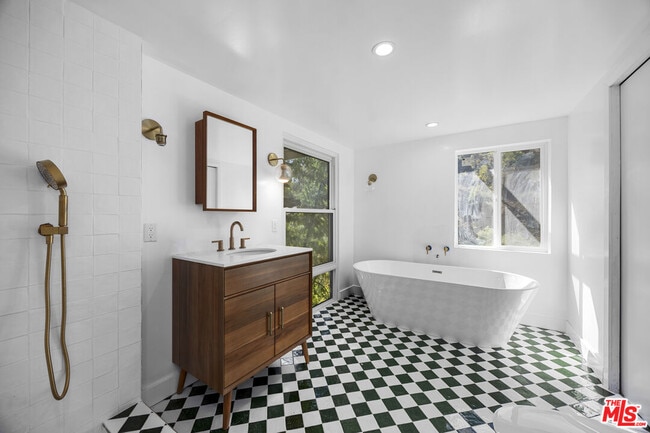 Building Photo - 1311 Braeridge Dr