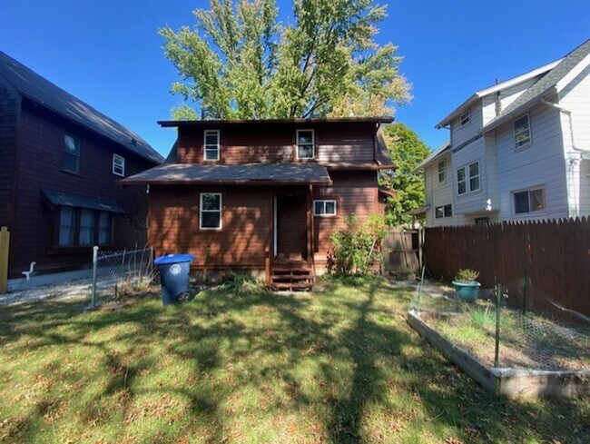 Building Photo - Classic 1929 Beauty—Updated Systems, Cozy ...