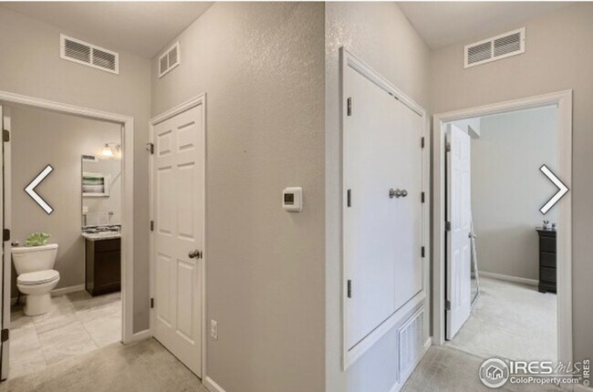 Building Photo - 804 Summer Hawk Dr