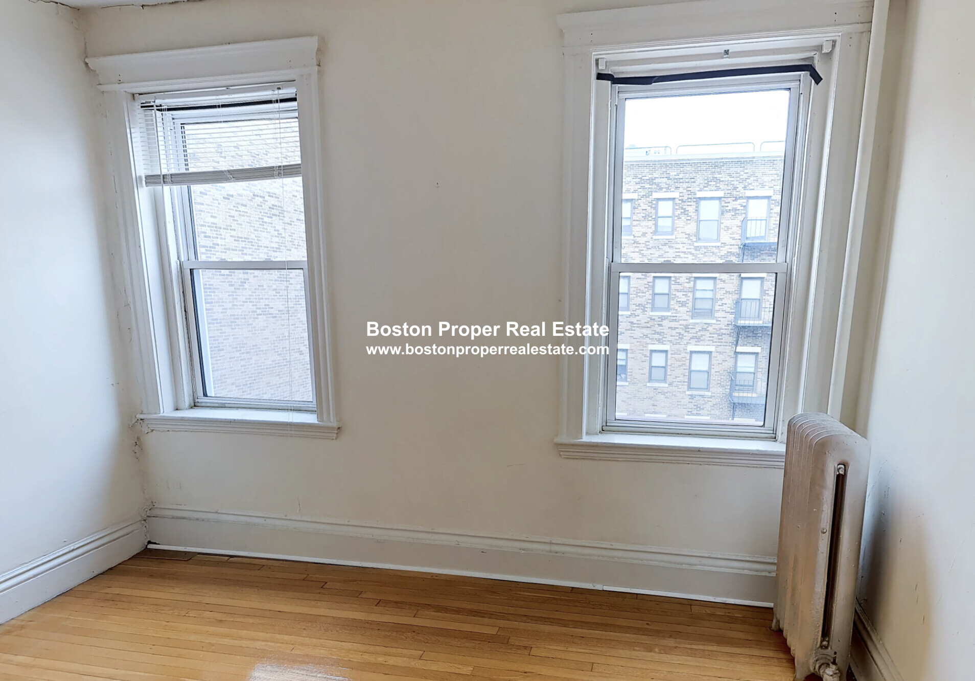 Building Photo - 107 Queensberry St