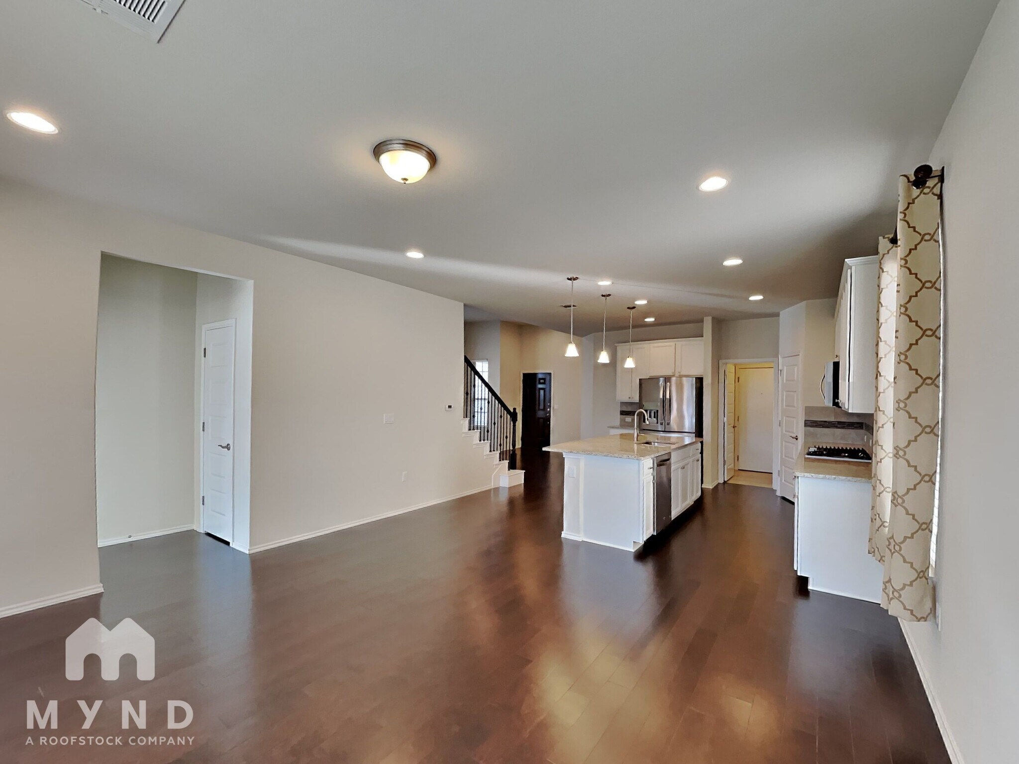 Building Photo - 14000 Osmarea Dr