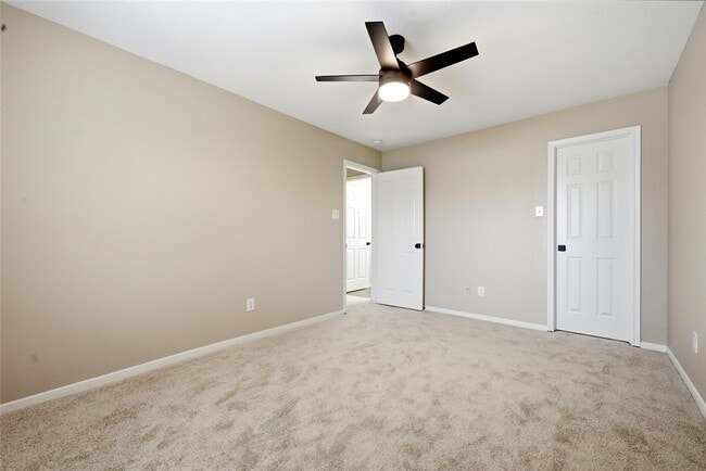 Building Photo - 3711 Slocom Dr