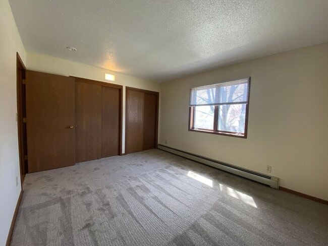 Building Photo - $850 | 2 Bedroom, 1 Bathroom Apartment | No Pets | Available for a February 23rd Move In!*