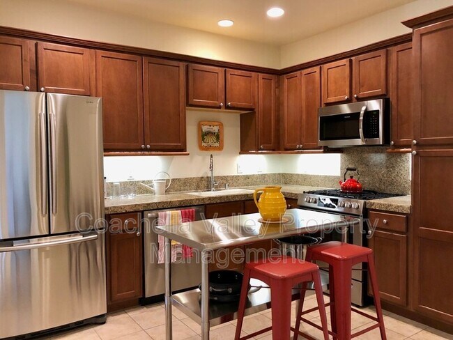 Building Photo - 233 Villorrio Dr E