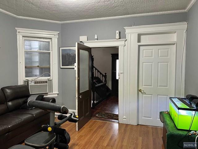 Building Photo - 304 Harrison Ave