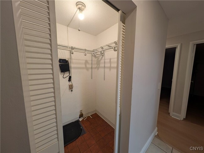 Building Photo - 273 Watertree Dr