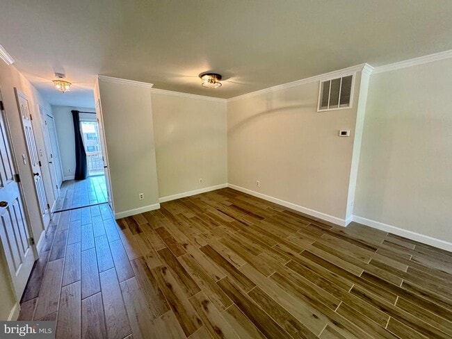 Building Photo - 4878 10th St S