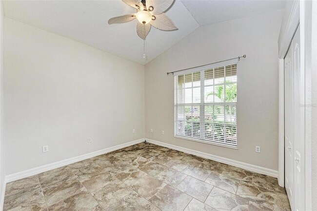 Building Photo - 337 Snapdragon Loop