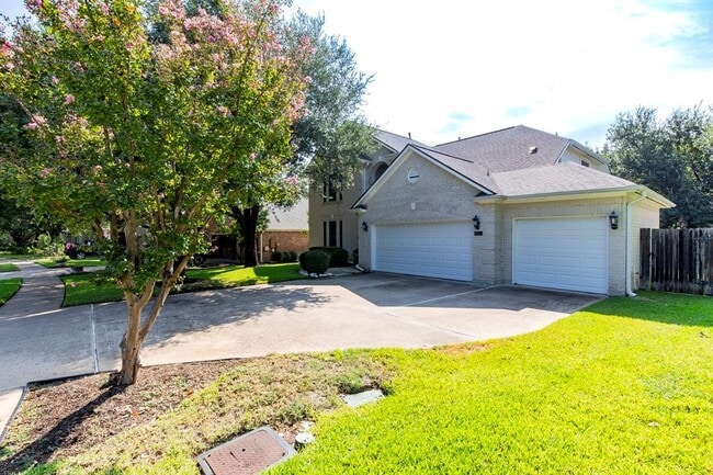Building Photo - 8202 Sunburst Pkwy