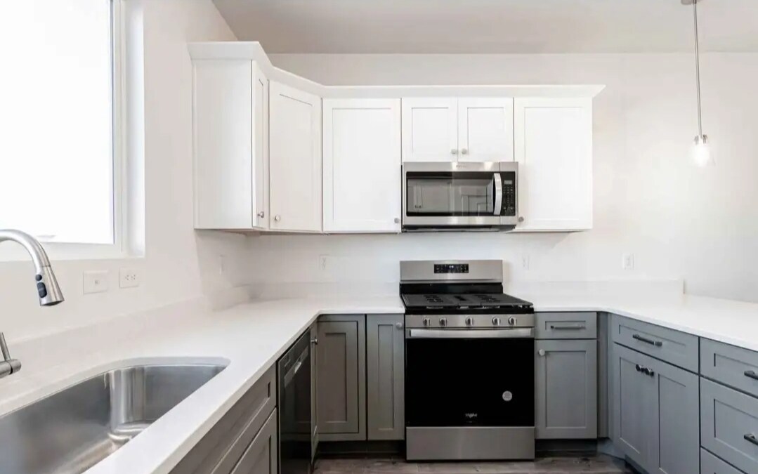 Building Photo - 3770 W 970 N