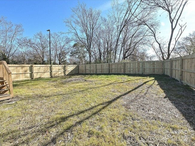 Building Photo - 1349 Russell St