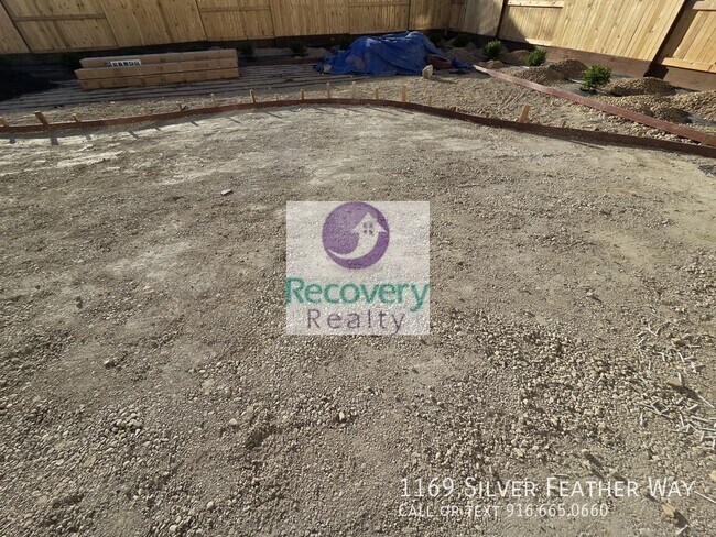 Building Photo - 1169 Silver Feather Wy