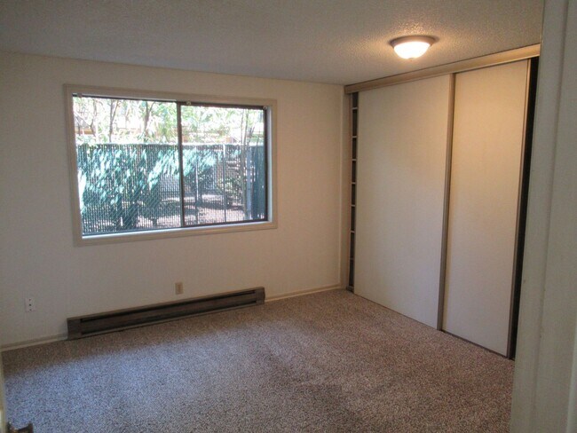 Building Photo - Two Bedroom Apartment by Bush Park