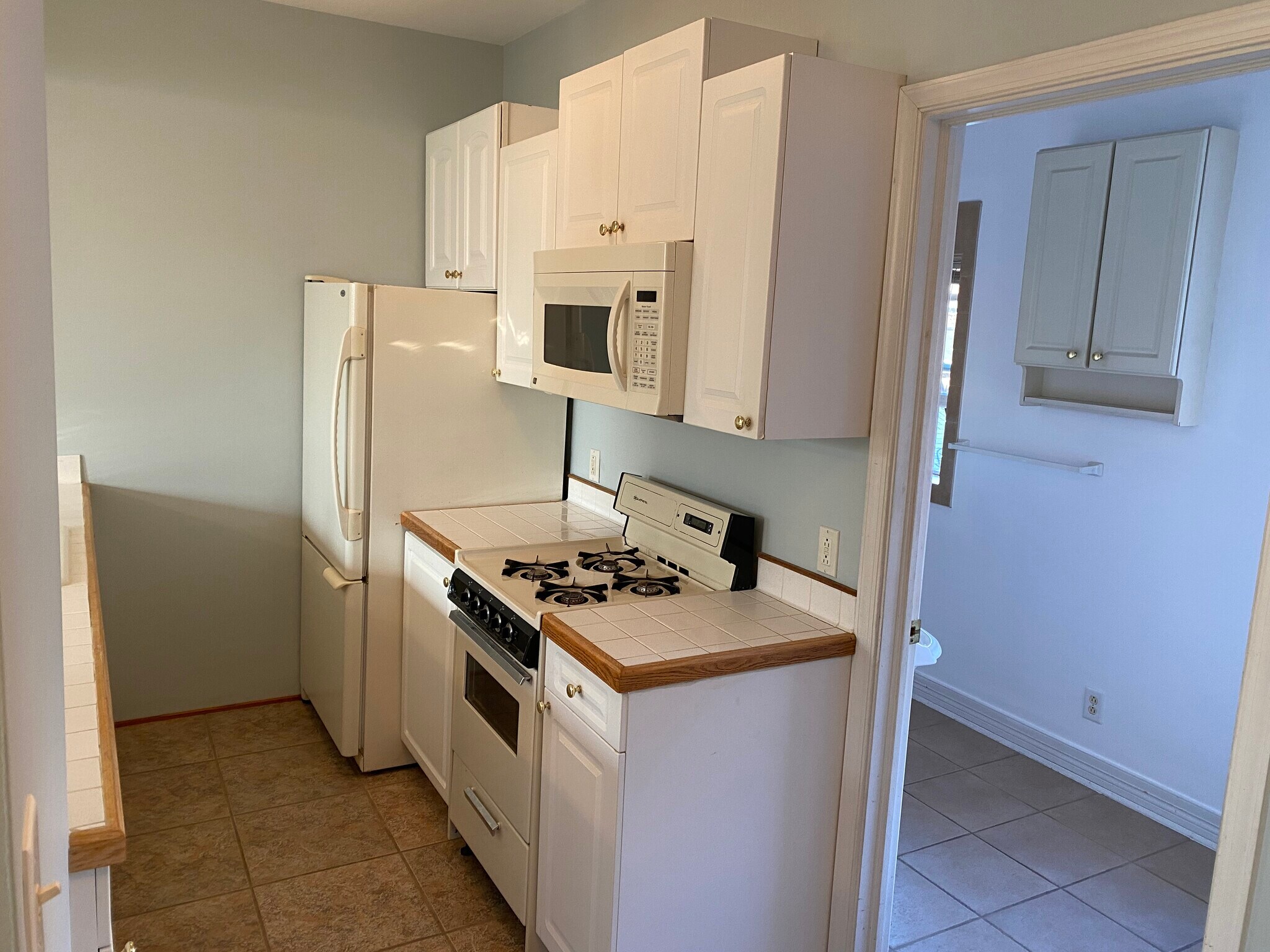 Building Photo - 19 S Broadway