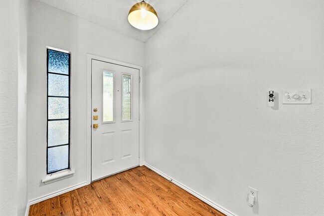 Building Photo - 7403 Dallas Dr