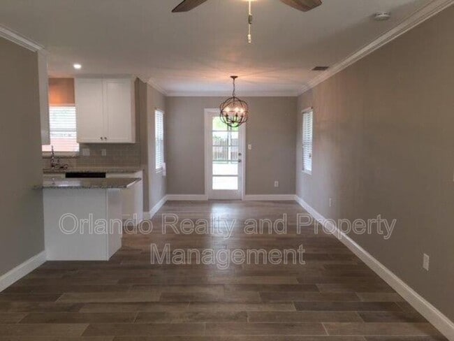 Building Photo - 2111 Biscayne Dr