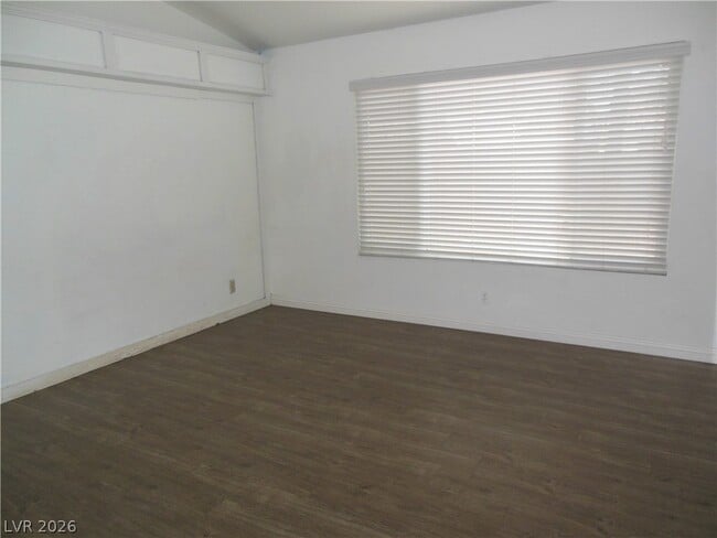 Building Photo - 7532 Parnell Ave