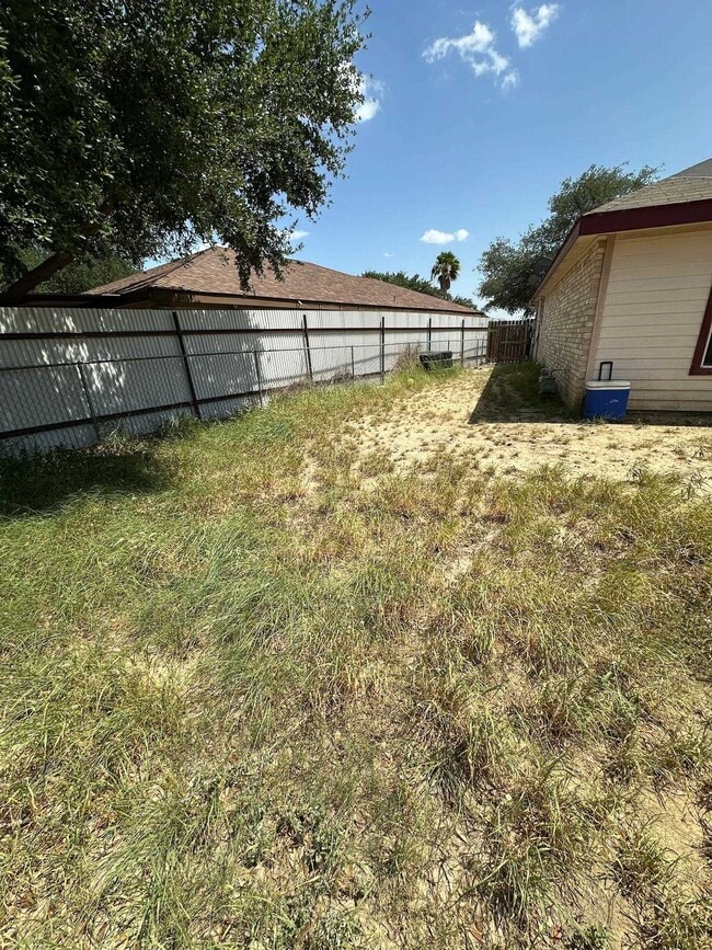 Building Photo - 3334 Aberdeen Loop