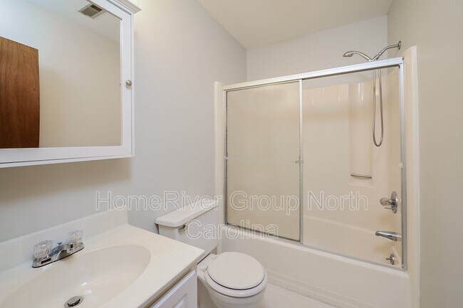 Building Photo - 304 Walnut Hollow Ct