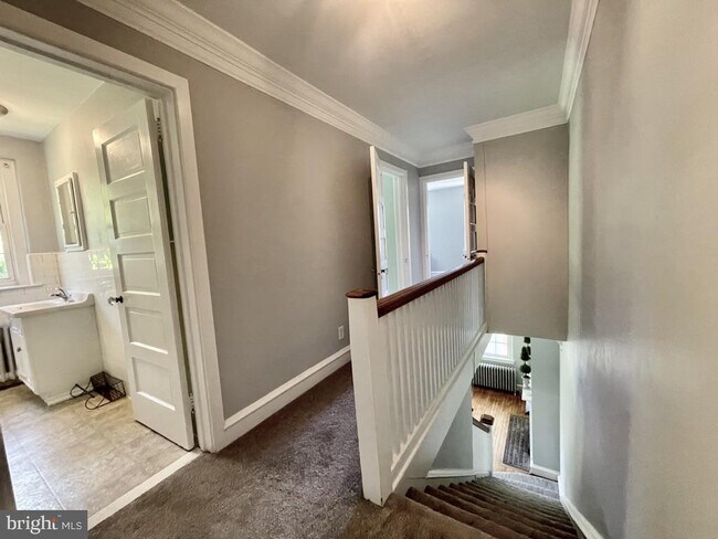 Building Photo - 217 West Ave