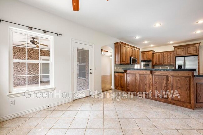 Building Photo - 4003 SW Hawthorne Pl