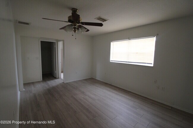Building Photo - 5565 Baffin Cir