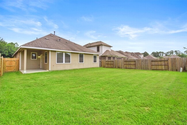 Building Photo - 16918 Lake Arlington Ln