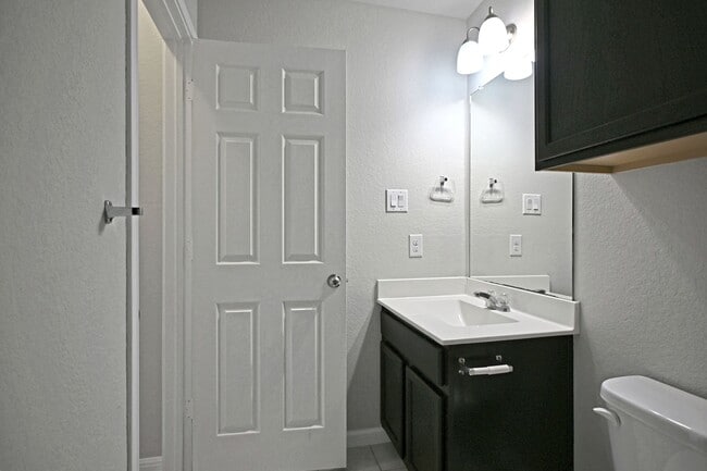 Building Photo - 2510 Diamondback Trail