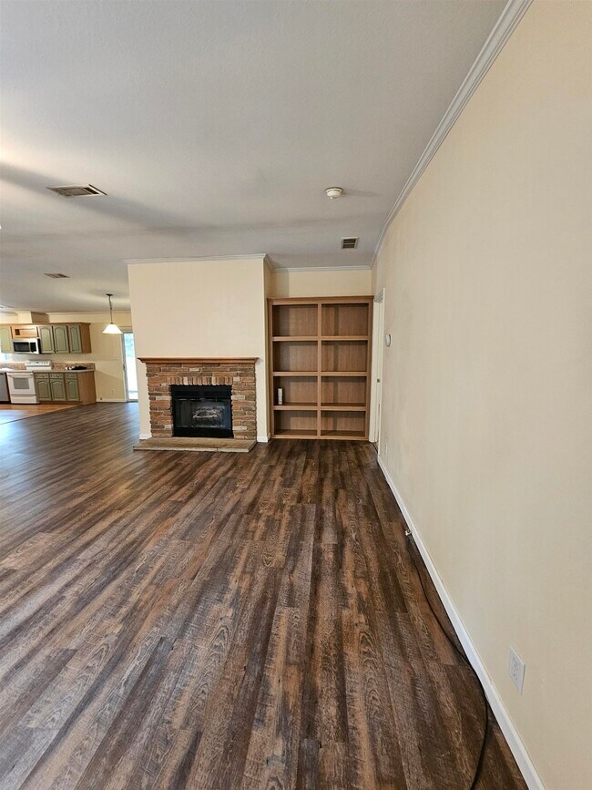 Building Photo - 307 Buckhorn Creek Rd
