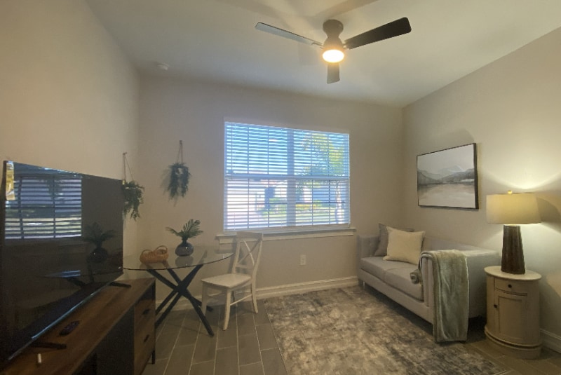 Building Photo - 15968 Crofton Spgs Wy