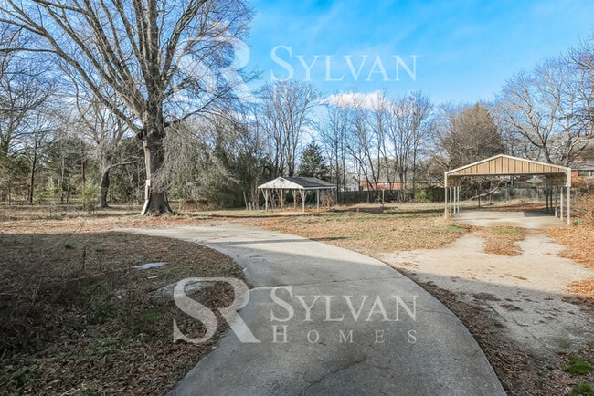 Building Photo - At Last, This Is What You Have Been Searching For!