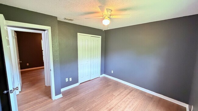 Building Photo - $500 OFF A MONTHS OF RENT IF YOU APPLY BEFORE MAY 12TH. Pet-Friendly 3BR Home with Spacious Yard ...