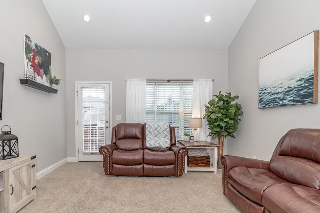 Living room with door to deck - 434 Bowen Fls