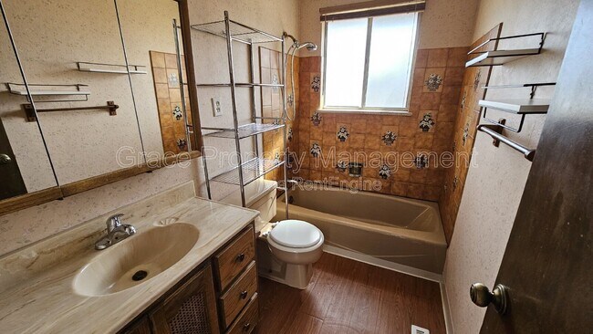 Building Photo - 8151 W Evans Ave