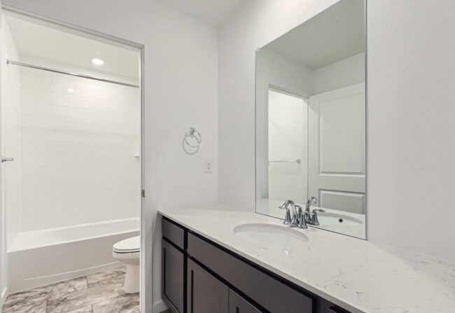 Building Photo - ALMOST BRAND NEW 4bd Reunion Ridge Gem!