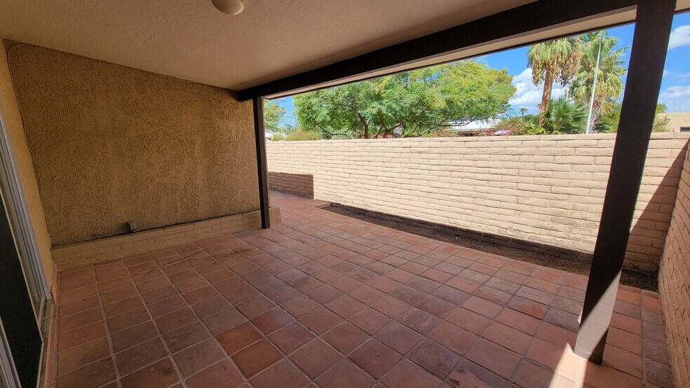 Building Photo - 7858 E Pecos Ln