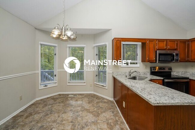 Building Photo - 3 Bedroom Pet-Friendly Home in Louisville,...
