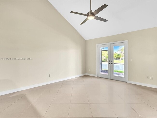 Building Photo - 10323 Hidden Springs Ct