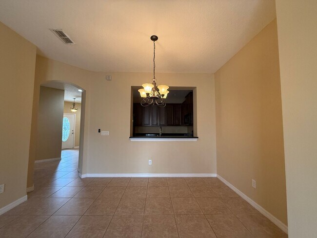 Building Photo - 3/2.5 townhome in Sanford! AVAILABLE MARCH 16th!