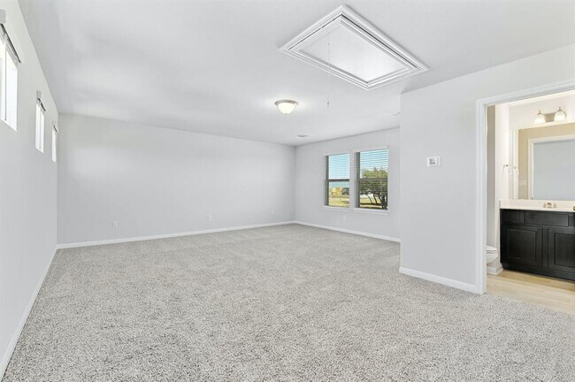 Building Photo - 1021 Kerrwood Wy