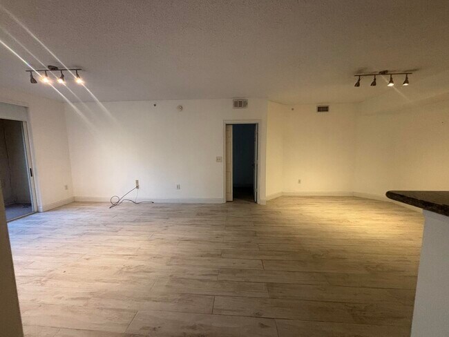 Building Photo - 11770 St Andrews Place