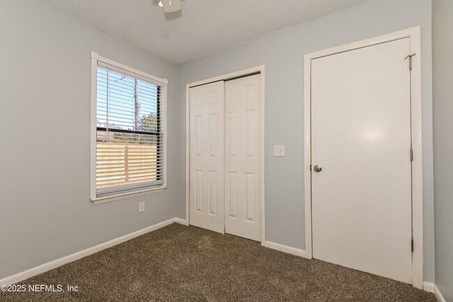 Building Photo - 8167 Fort Chiswell Trail