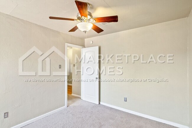 Building Photo - 8500 Caspian Dr