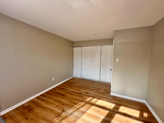 Building Photo - 4573 Winding Brook Dr